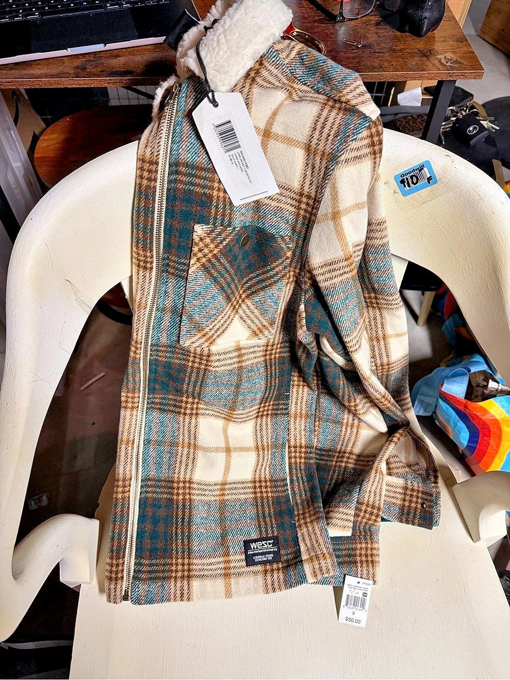 WESC Woolen Checkered Large Plaid Jacket in Brown & Blue Size Medium NWT